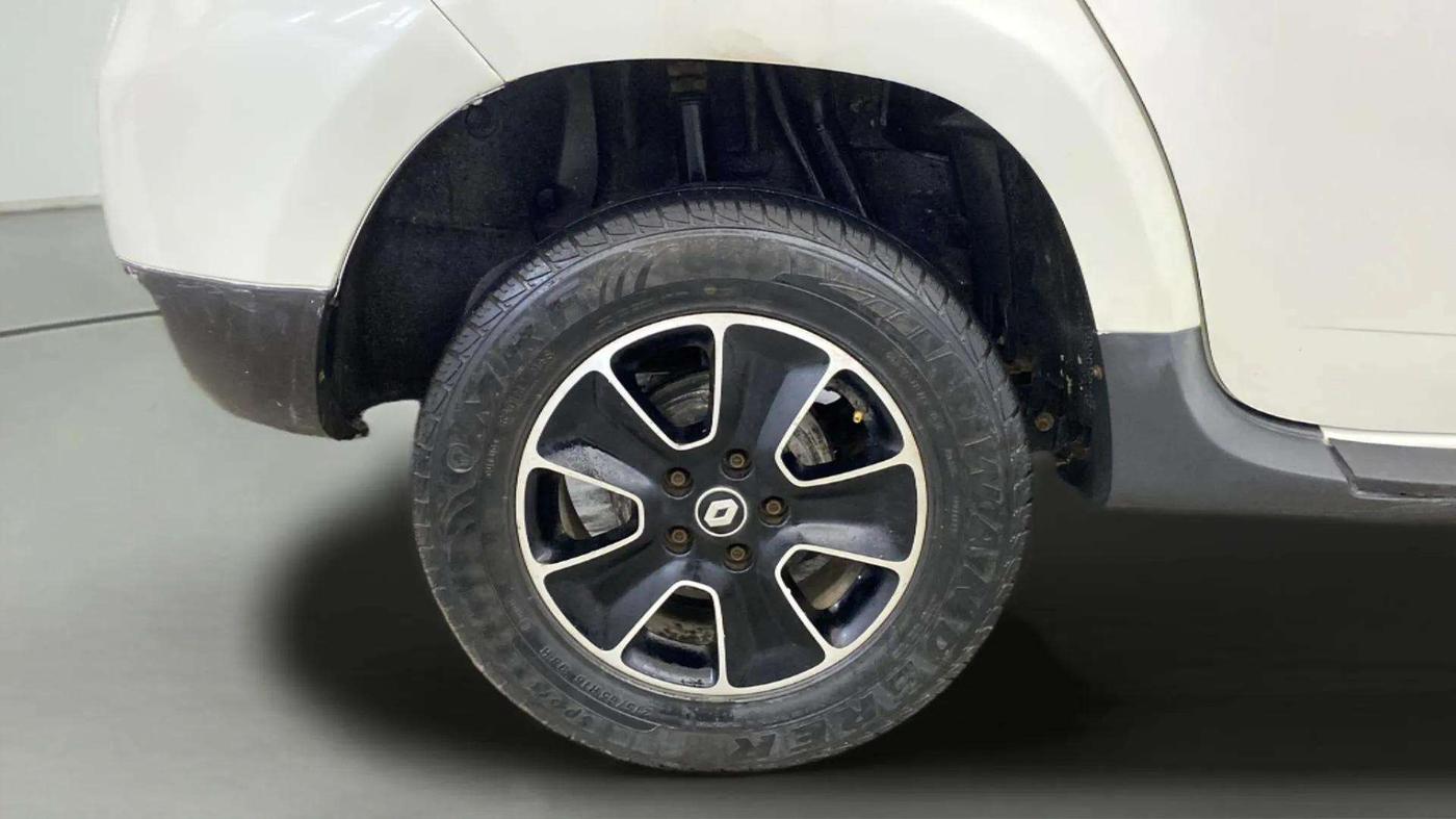 2019 Renault Duster RXS PETROL, Petrol, Manual, 51,897 km, Right Rear Wheel