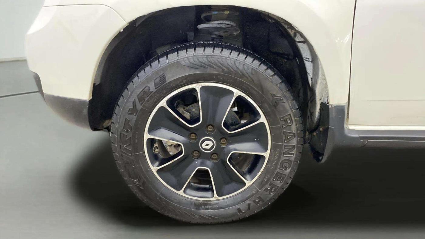 2019 Renault Duster RXS PETROL, Petrol, Manual, 51,897 km, Left Front Wheel