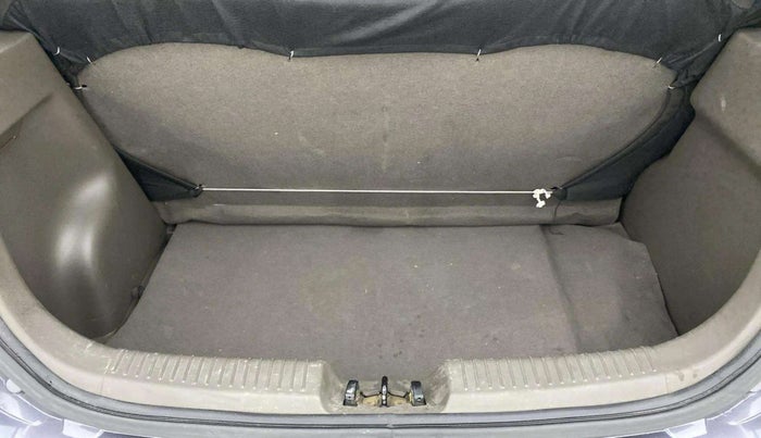 2013 Hyundai i10 MAGNA 1.1, Petrol, Manual, 1,02,923 km, Boot Open Zoomed View