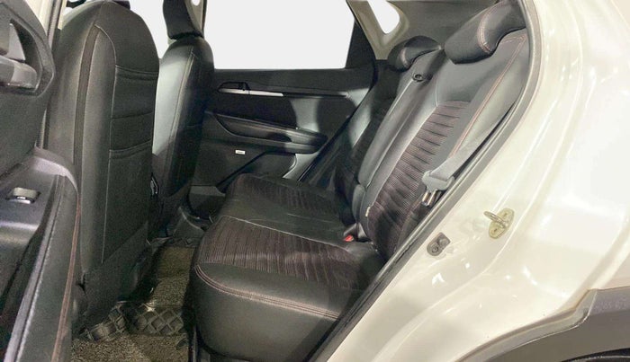 2021 KIA SONET GTX PLUS 1.0 IMT, Petrol, Manual, 20,709 km, Right Side Rear Door Cabin