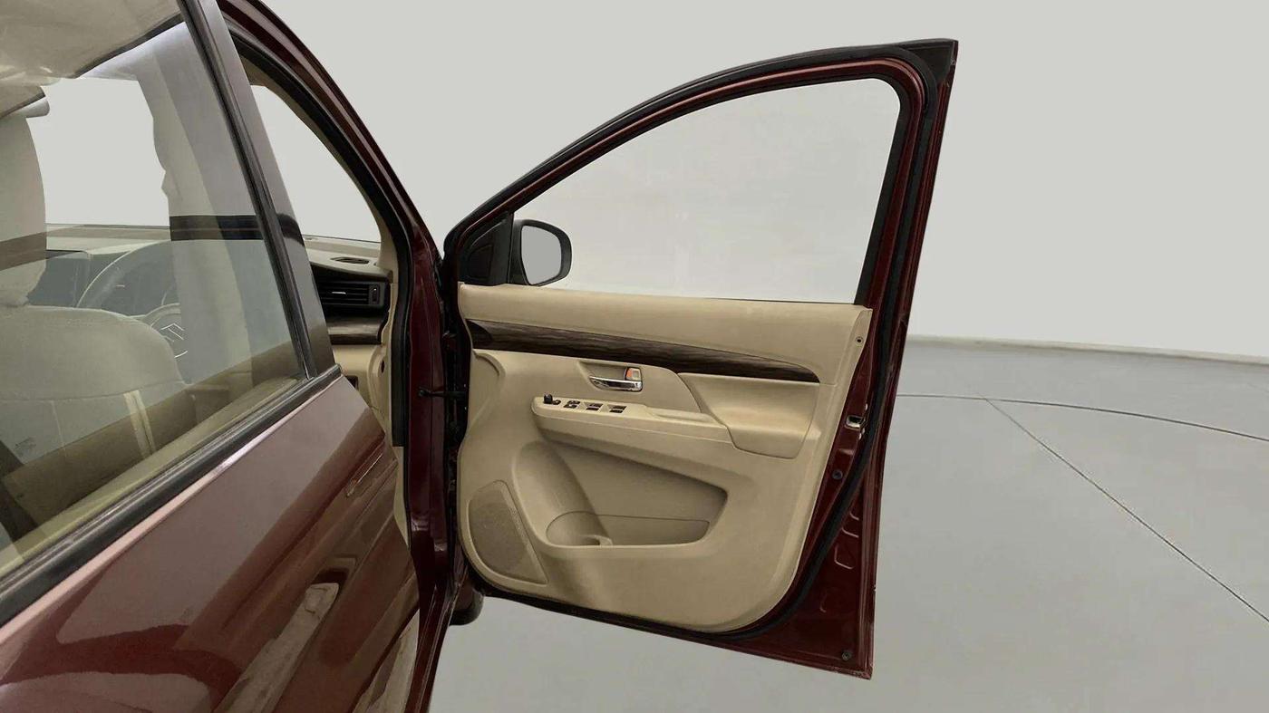2019 Maruti Ertiga ZXI+ SHVS, Petrol, Manual, 35,516 km, RHS Front Door