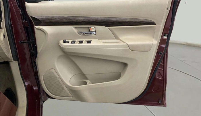 2019 Maruti Ertiga ZXI+ SHVS, Petrol, Manual, 35,516 km, Driver Side Door Panels Control