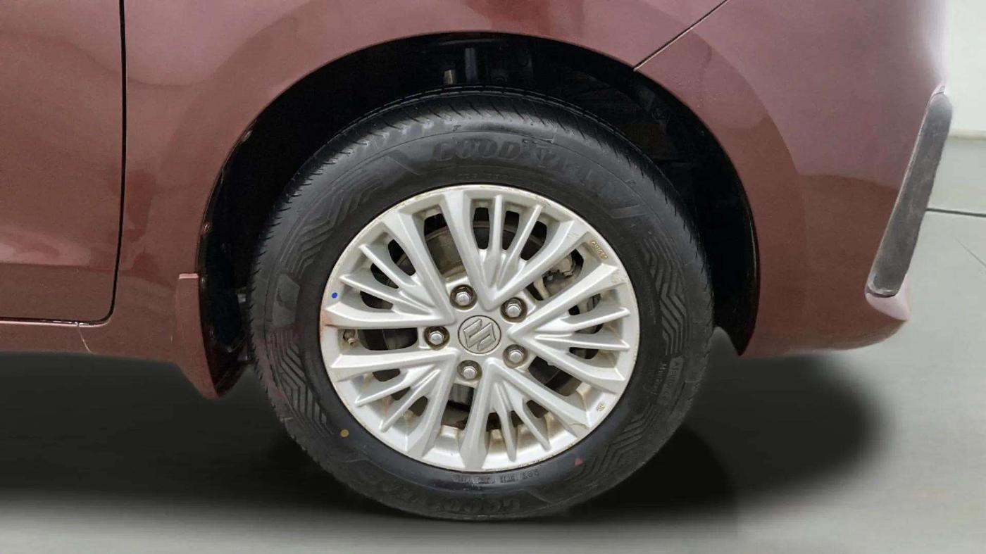 2019 Maruti Ertiga ZXI+ SHVS, Petrol, Manual, 35,516 km, Right Front Wheel