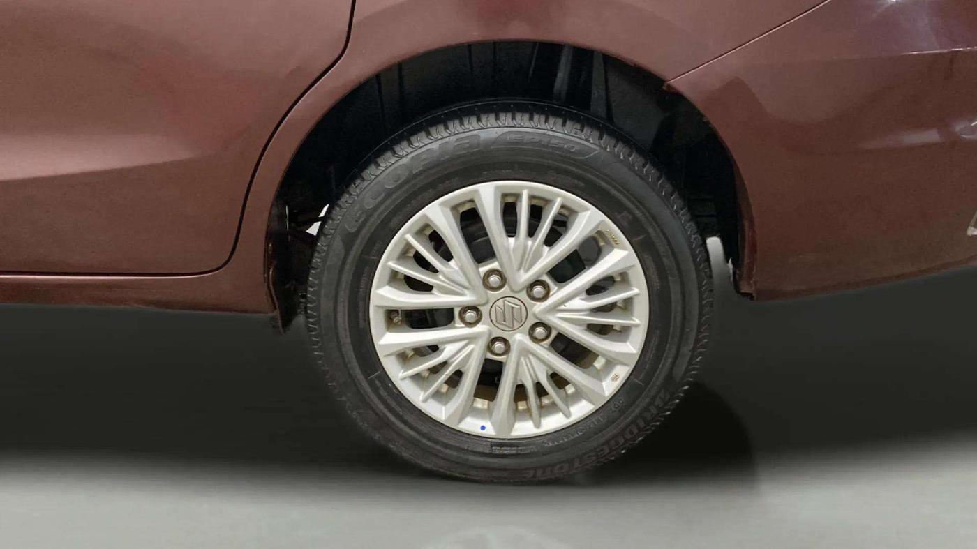 2019 Maruti Ertiga ZXI+ SHVS, Petrol, Manual, 35,516 km, Left Rear Wheel