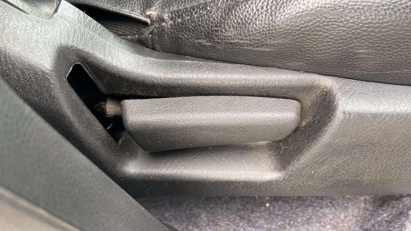 2020 Maruti Alto LXI, Petrol, Manual, 31,647 km, Driver Side Adjustment Panel