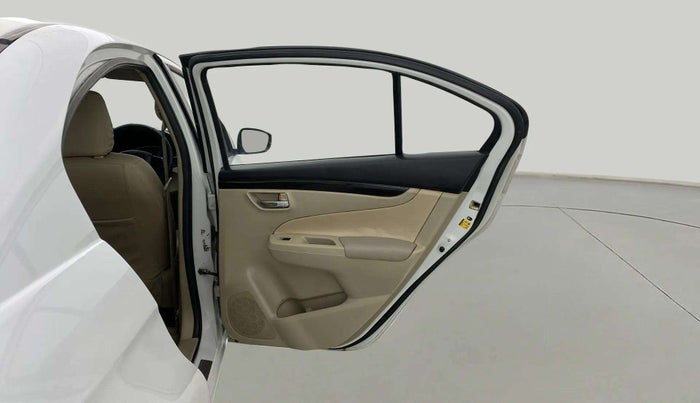 2017 Maruti Ciaz DELTA 1.4 MT PETROL, Petrol, Manual, 96,909 km, RHS Rear Door