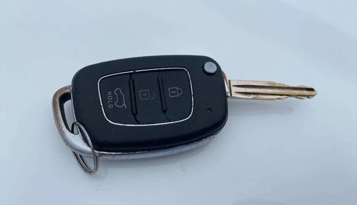 2020 Hyundai VENUE SX 1.0 TURBO, Petrol, Manual, 39,547 km, Key Close Up