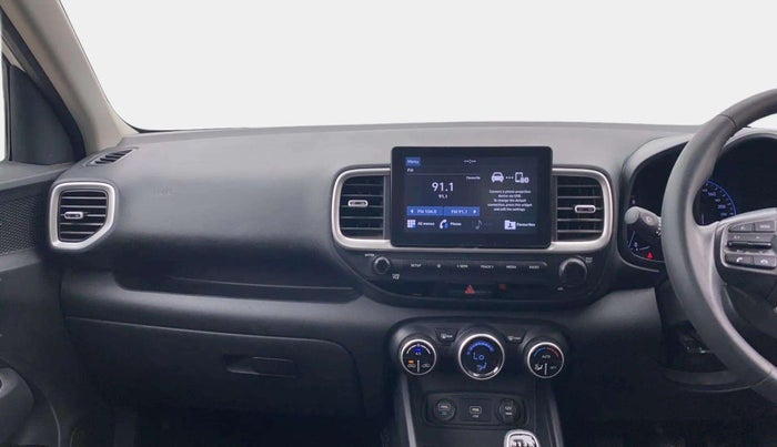 2020 Hyundai VENUE SX 1.0 TURBO, Petrol, Manual, 39,547 km, Air Conditioner