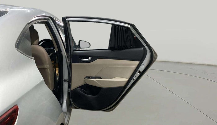 2019 Hyundai Verna 1.6 VTVT SX + AT, Petrol, Automatic, 84,290 km, RHS Rear Door