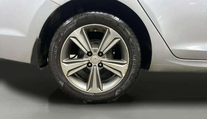 2019 Hyundai Verna 1.6 VTVT SX + AT, Petrol, Automatic, 84,290 km, Right Rear Wheel