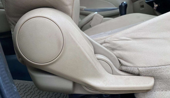 2022 Maruti Dzire ZXI CNG, CNG, Manual, 60,905 km, Driver Side Adjustment Panel