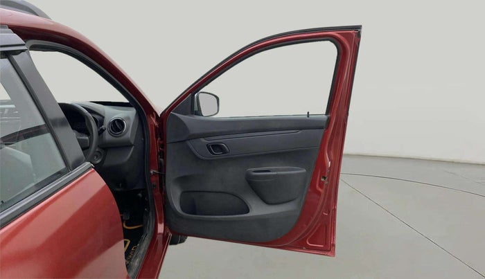 2016 Renault Kwid RXT 1.0 AMT, Petrol, Automatic, 36,097 km, RHS Front Door