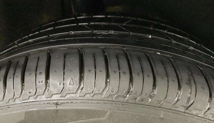 2020 Maruti Baleno ZETA PETROL 1.2, Petrol, Manual, 67,663 km, Right Rear Tyre Tread