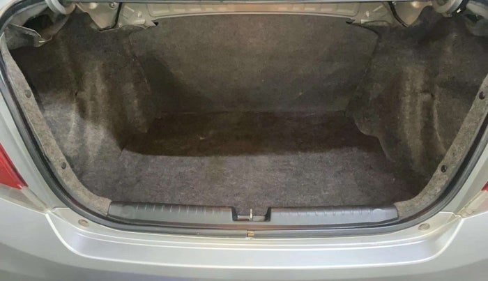 2015 Honda Amaze 1.2L I-VTEC SX, Petrol, Manual, 66,857 km, Boot Inside