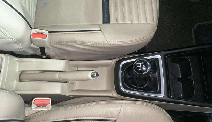 2019 Maruti Dzire VXI, Petrol, Manual, 1,03,087 km, Gear Lever