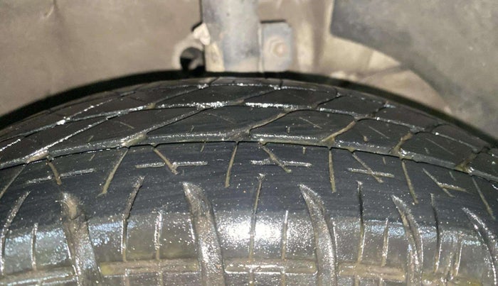 2019 Maruti Dzire VXI, Petrol, Manual, 1,03,087 km, Right Front Tyre Tread