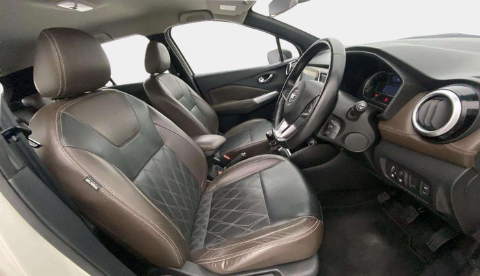 2019 Nissan Kicks XV PREMIUM O DUAL TONE DIESEL, Diesel, Manual, 78,421 km, Right Side Front Door Cabin