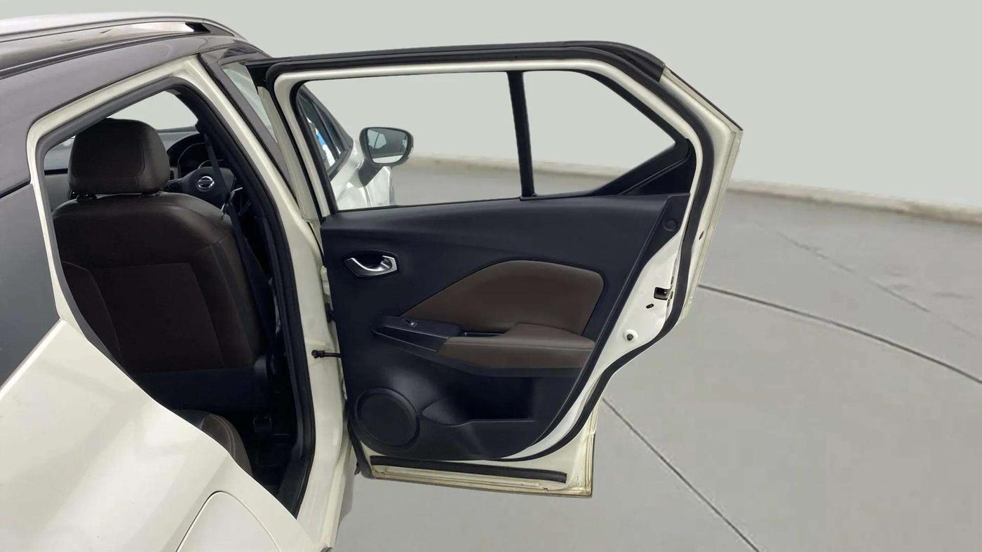 2019 Nissan Kicks XV PREMIUM O DUAL TONE DIESEL, Diesel, Manual, 78,575 km, RHS Rear Door