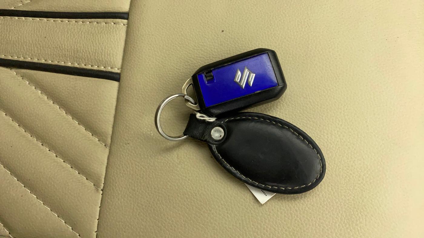 2020 Maruti Dzire ZXI AMT, Petrol, Automatic, 53,370 km, Key Close Up