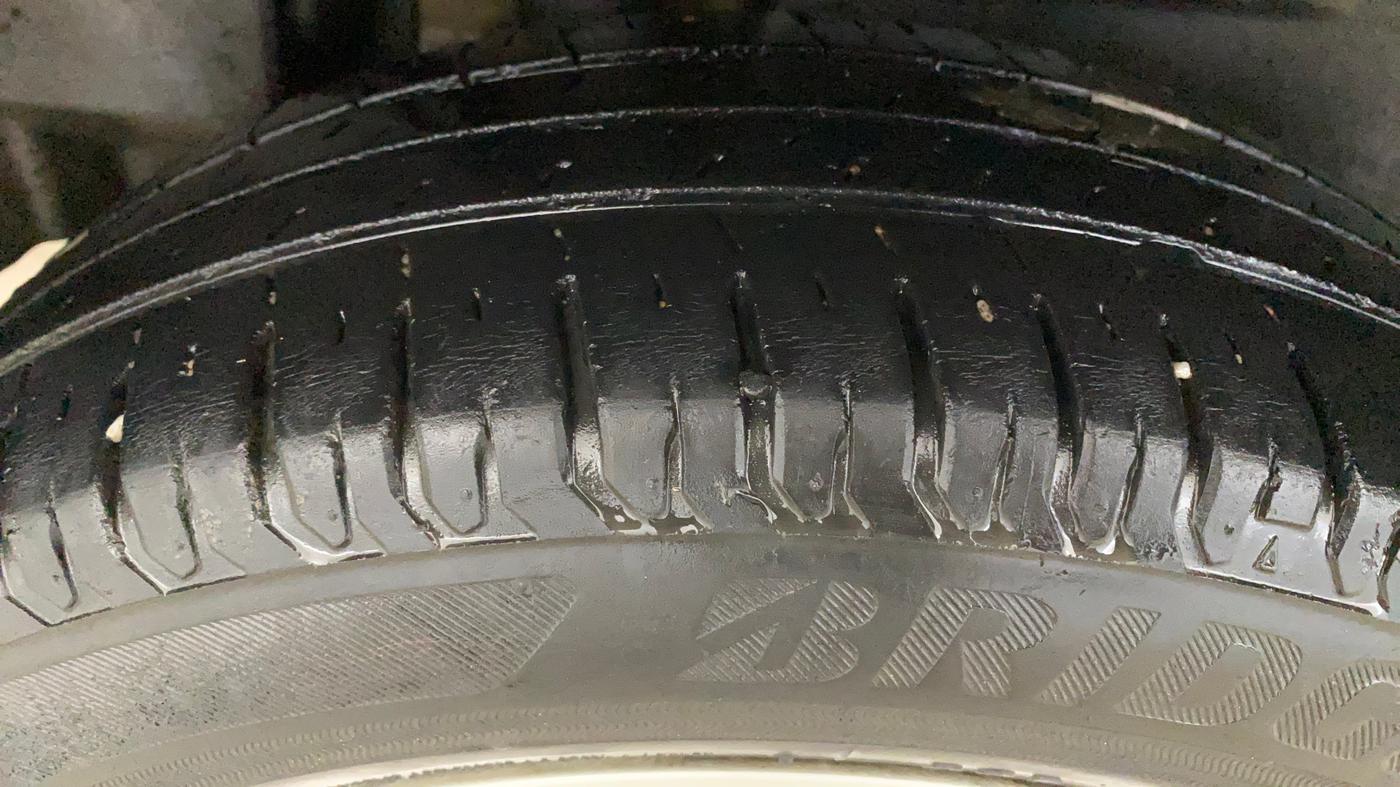 2020 Maruti Dzire ZXI AMT, Petrol, Automatic, 53,370 km, Right Rear Tyre Tread