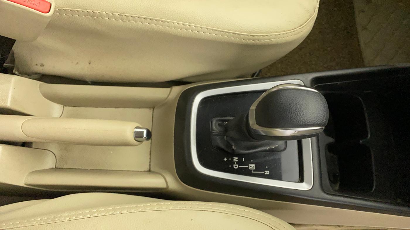 2020 Maruti Dzire ZXI AMT, Petrol, Automatic, 53,370 km, Gear Lever
