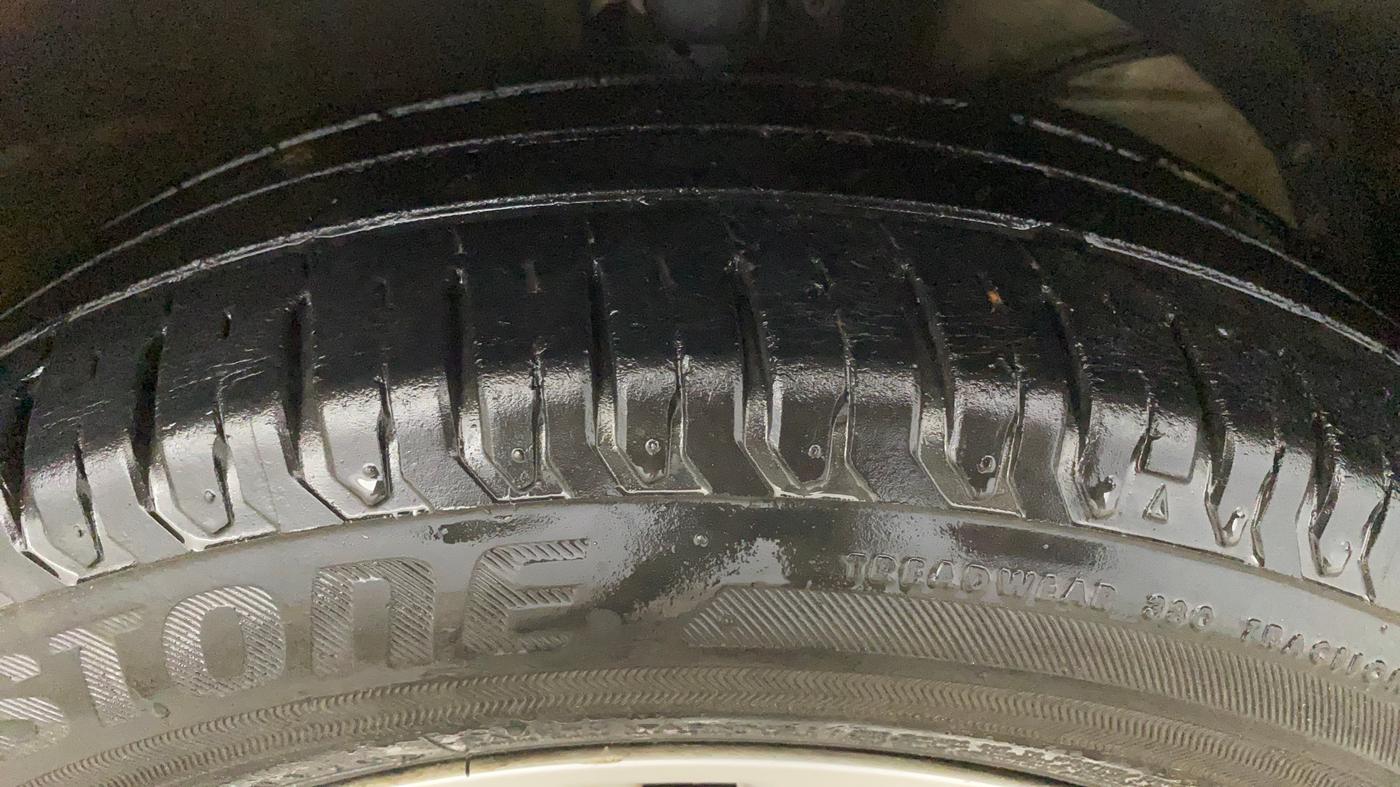2020 Maruti Dzire ZXI AMT, Petrol, Automatic, 53,370 km, Right Front Tyre Tread