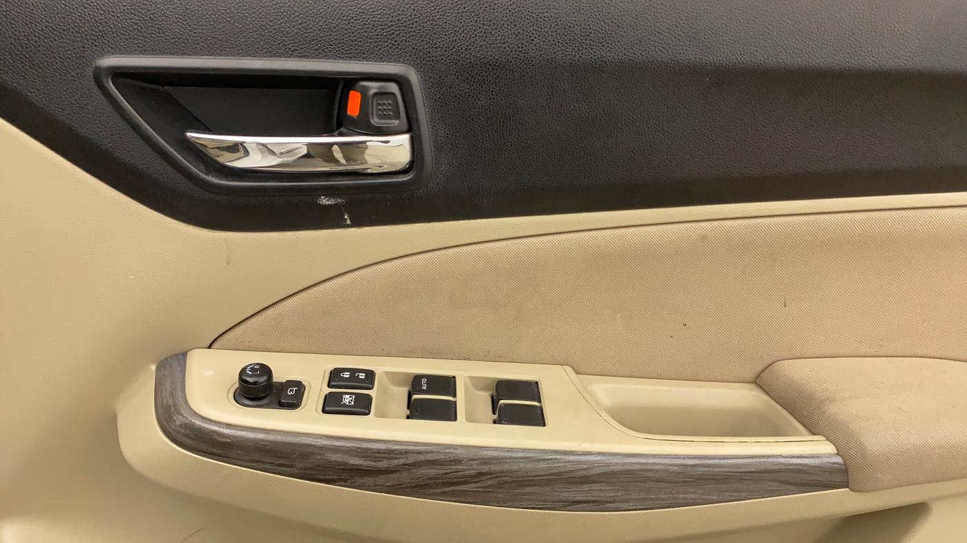 2020 Maruti Dzire ZXI AMT, Petrol, Automatic, 53,370 km, Driver Side Door Panels Control