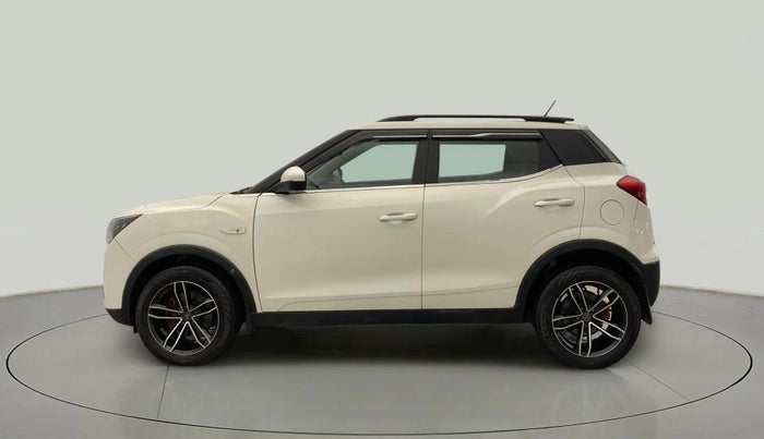2022 Mahindra XUV300 W6 1.5 Sunroof Diesel, Diesel, Manual, 66,382 km, Left Side