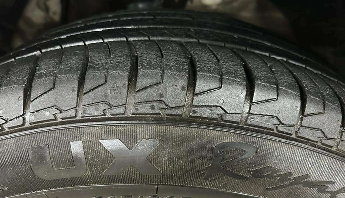 2022 Mahindra XUV300 W6 1.5 Sunroof Diesel, Diesel, Manual, 66,382 km, Left Front Tyre Tread