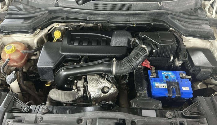 2022 Mahindra XUV300 W6 1.5 Sunroof Diesel, Diesel, Manual, 66,382 km, Engine View