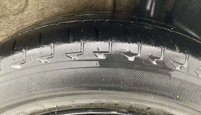 2018 Maruti IGNIS DELTA 1.2 AMT, CNG, Automatic, 85,595 km, Left Rear Tyre Tread