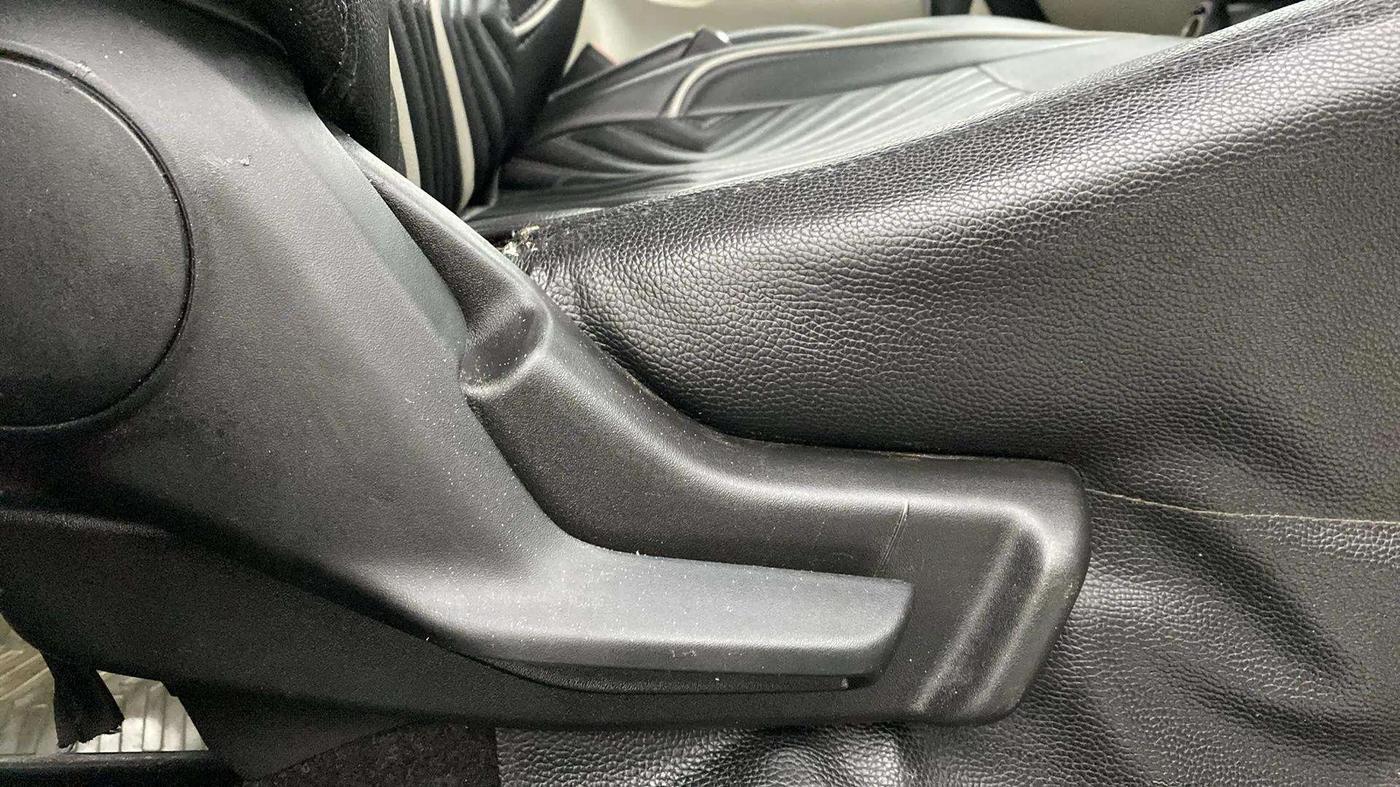 2018 Maruti IGNIS DELTA 1.2 AMT, CNG, Automatic, 85,705 km, Driver Side Adjustment Panel