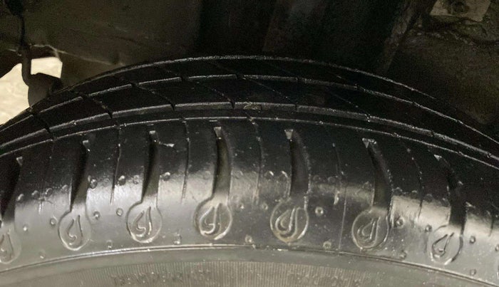 2021 Tata Tiago XT (O) PETROL, Petrol, Manual, 20,792 km, Right Rear Tyre Tread