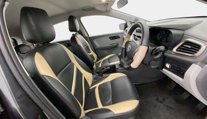 2020 Tata ALTROZ XT PETROL, Petrol, Manual, 31,555 km, Right Side Front Door Cabin