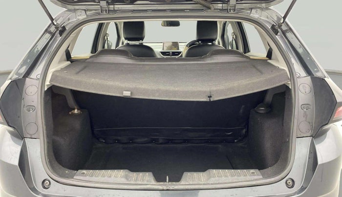 2020 Tata ALTROZ XT PETROL, Petrol, Manual, 31,555 km, Boot Inside