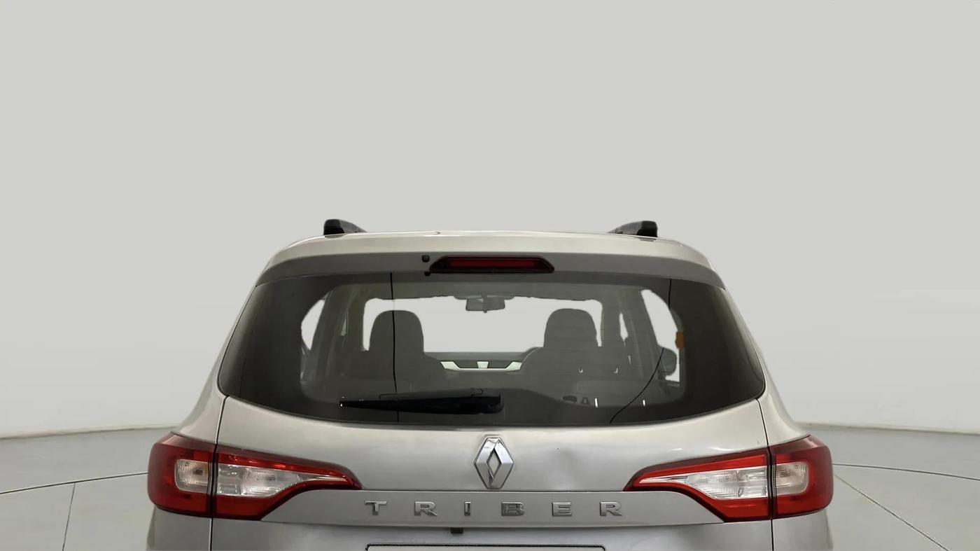 2021 Renault TRIBER RXZ, Petrol, Manual, 26,467 km, Rear Windshield