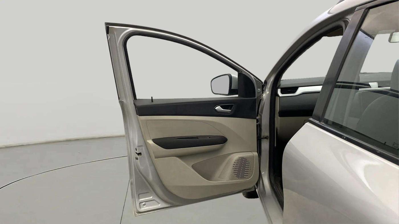 2021 Renault TRIBER RXZ, Petrol, Manual, 26,467 km, LHS Front Door