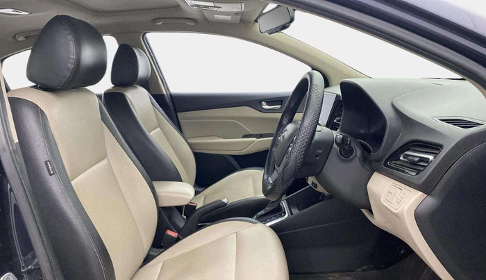 2020 Hyundai Verna SX (O) 1.5 CRDI AT, Diesel, Automatic, 93,688 km, Right Side Front Door Cabin