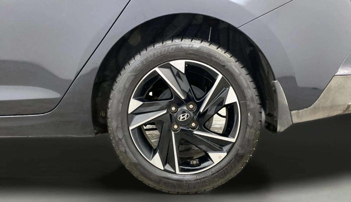 2020 Hyundai Verna SX (O) 1.5 CRDI AT, Diesel, Automatic, 93,688 km, Left Rear Wheel