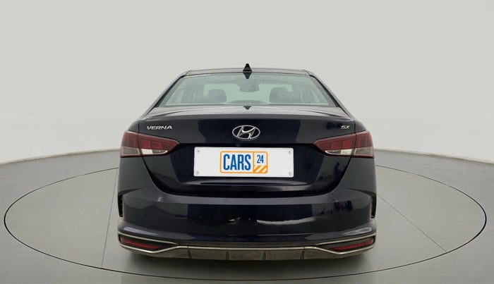 2020 Hyundai Verna SX (O) 1.5 CRDI AT, Diesel, Automatic, 93,688 km, Back/Rear