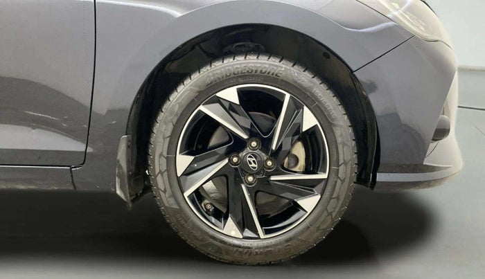 2020 Hyundai Verna SX (O) 1.5 CRDI AT, Diesel, Automatic, 93,688 km, Right Front Wheel