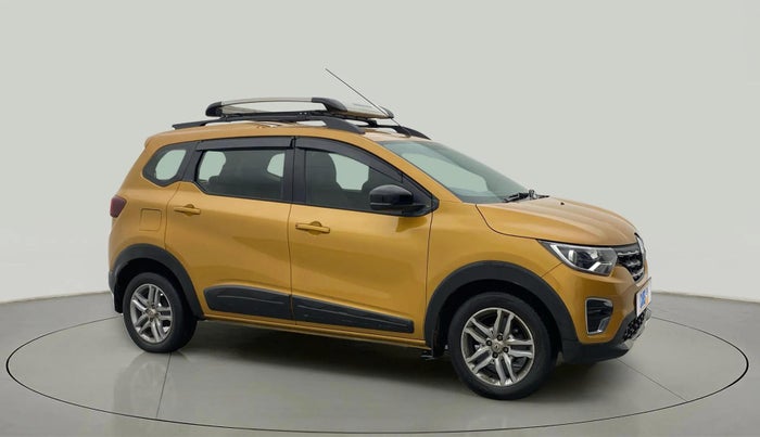 2022 Renault TRIBER RXZ, Petrol, Manual, 37,684 km, Right Front Diagonal