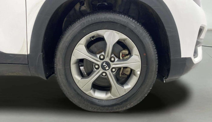 2020 KIA SELTOS HTK PLUS 1.5, Petrol, Manual, 94,692 km, Right Front Wheel