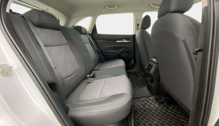 2020 KIA SELTOS HTK PLUS 1.5, Petrol, Manual, 94,692 km, Right Side Rear Door Cabin