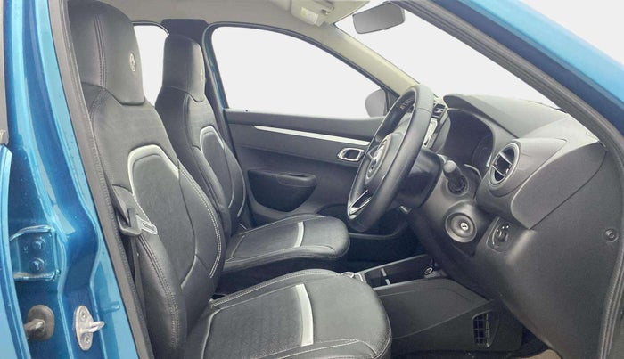 2022 Renault Kwid CLIMBER 1.0 AMT (O), Petrol, Automatic, 5,429 km, Right Side Front Door Cabin