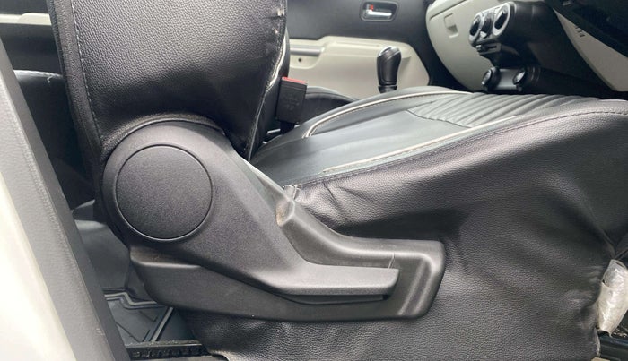 2022 Maruti IGNIS ZETA 1.2, Petrol, Manual, 57,954 km, Driver Side Adjustment Panel