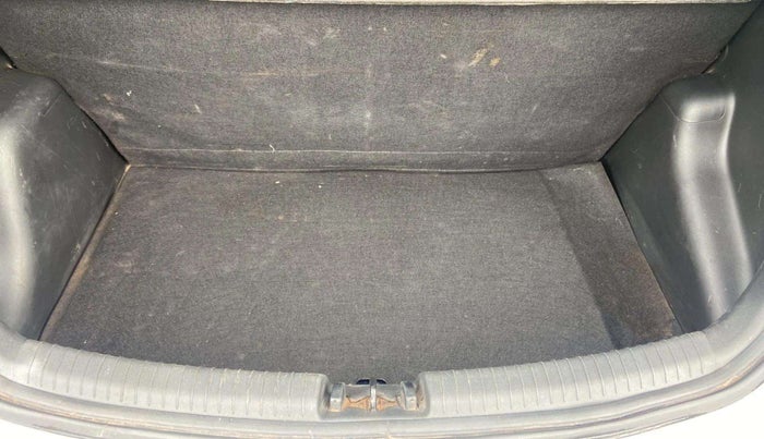 2018 Hyundai Grand i10 ASTA 1.2 KAPPA VTVT, Petrol, Manual, 39,035 km, Boot Inside