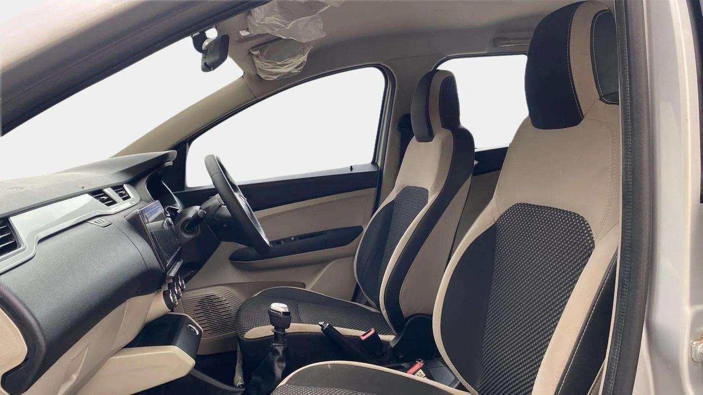 2020 Renault TRIBER RXZ, Petrol, Manual, 11,871 km, Right Side Front Door Cabin