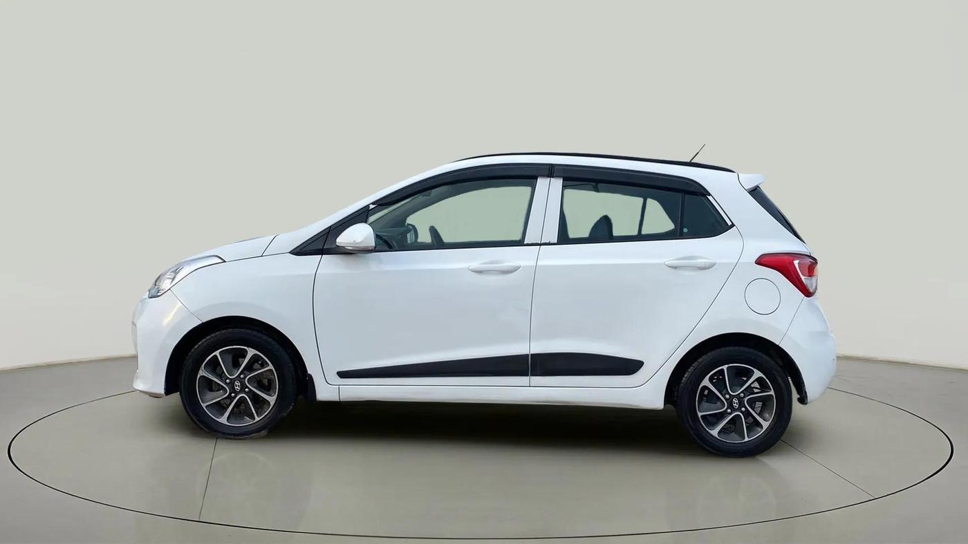2019 Hyundai Grand i10 SPORTZ (O) AT 1.2 KAPPA VTVT, Petrol, Automatic, 78,117 km, Left Side