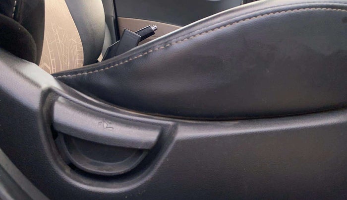 2019 Hyundai Grand i10 SPORTZ (O) AT 1.2 KAPPA VTVT, Petrol, Automatic, 78,038 km, Driver Side Adjustment Panel